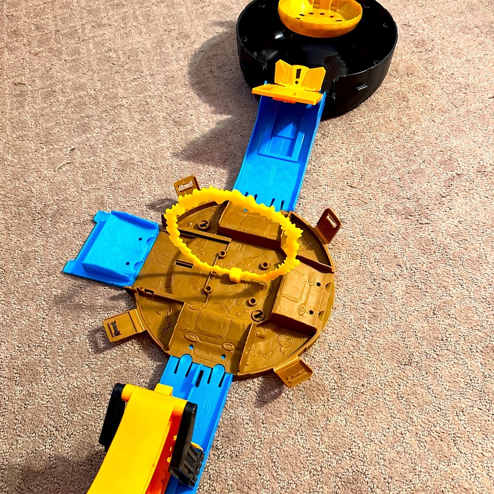 Hot wheels, monster truck set